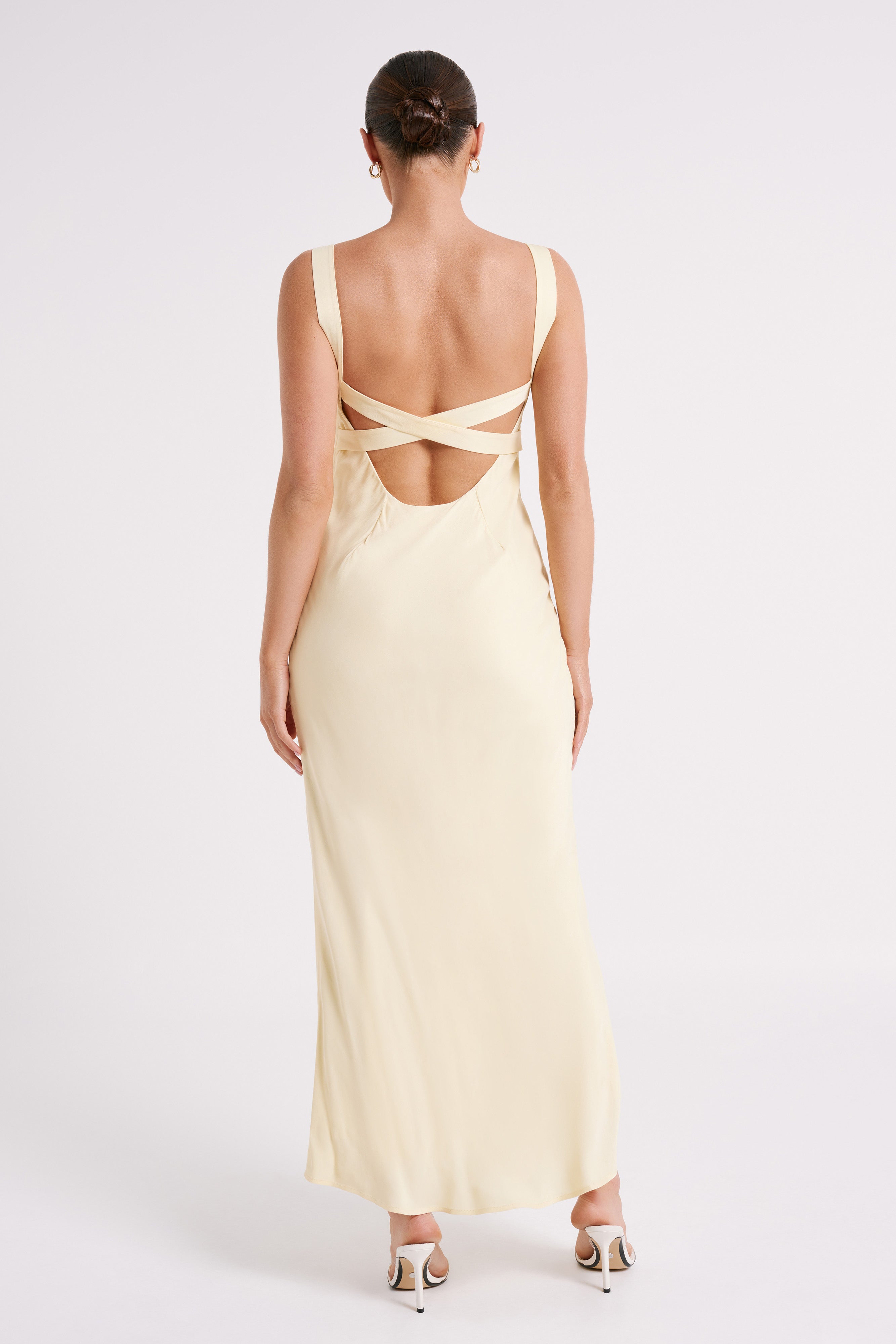 Satin Maxi Dress with Scooped Neck & Side Zipper | Ensley Light Yellow