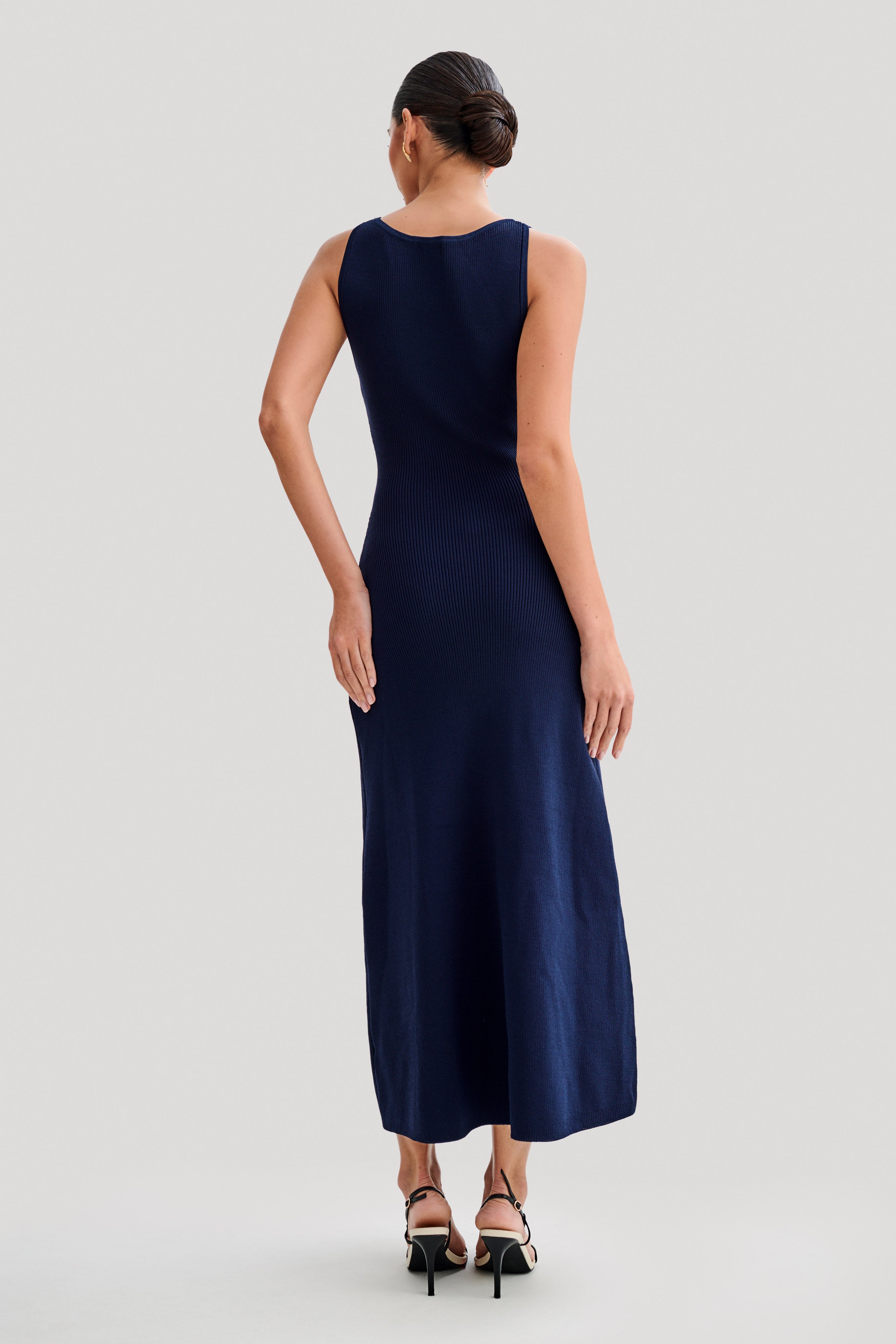 Sleeveless Buttoned Maxi Dress with Pockets | Sawyer Navy