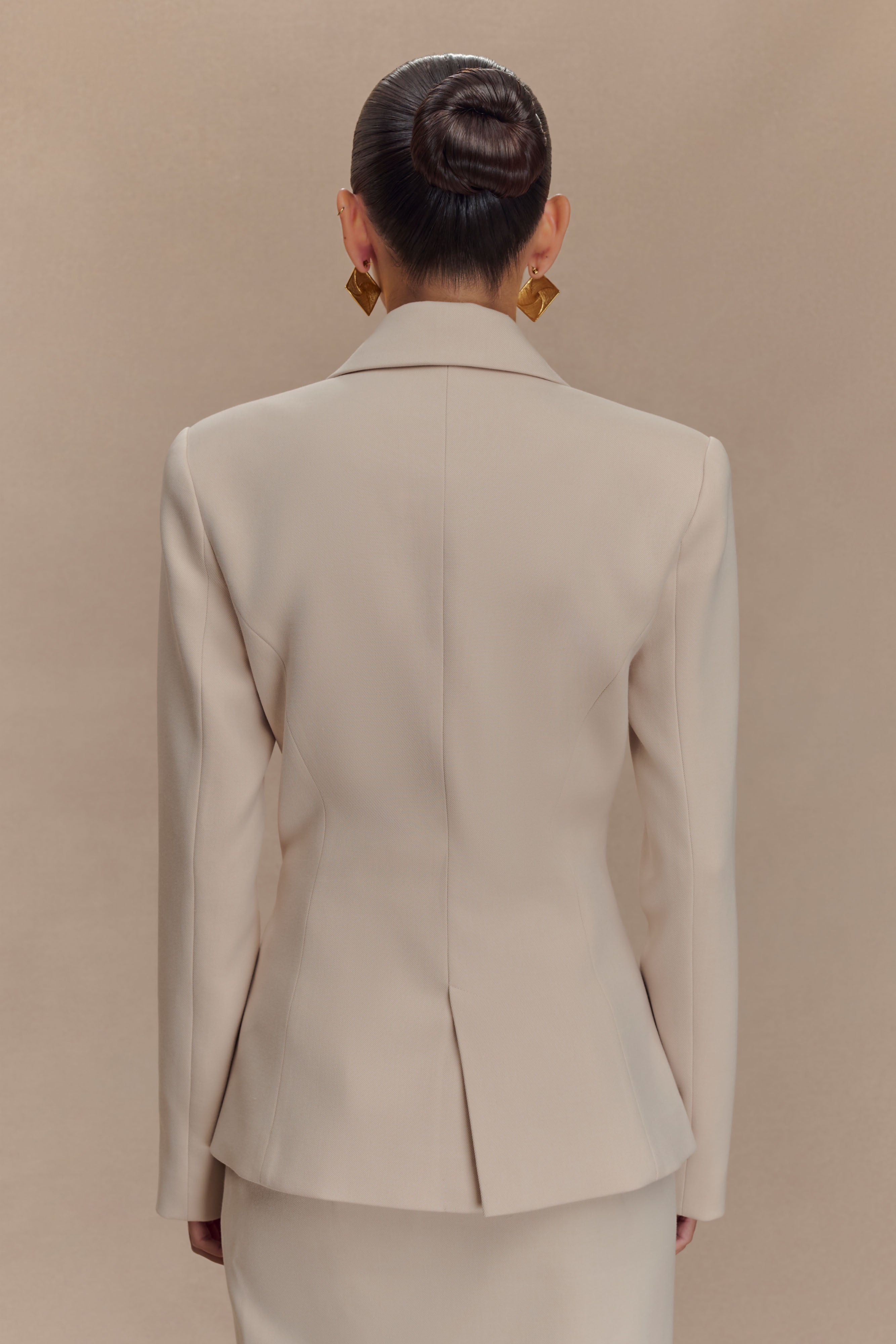 Tailored Cinched Waist Blazer with Structured Shoulders | MAX Ivory Stone
