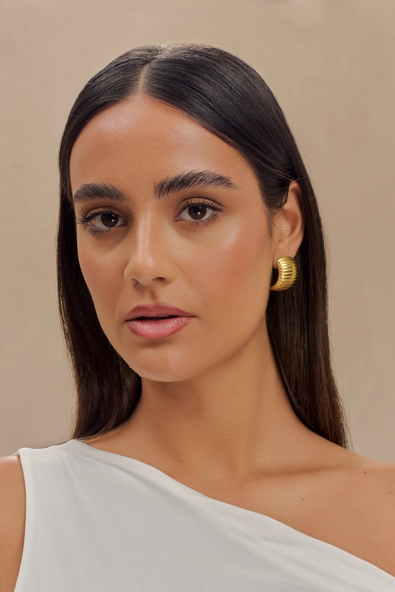 Textured Gold Hoop Earrings for Women | Amelia 18K Gold