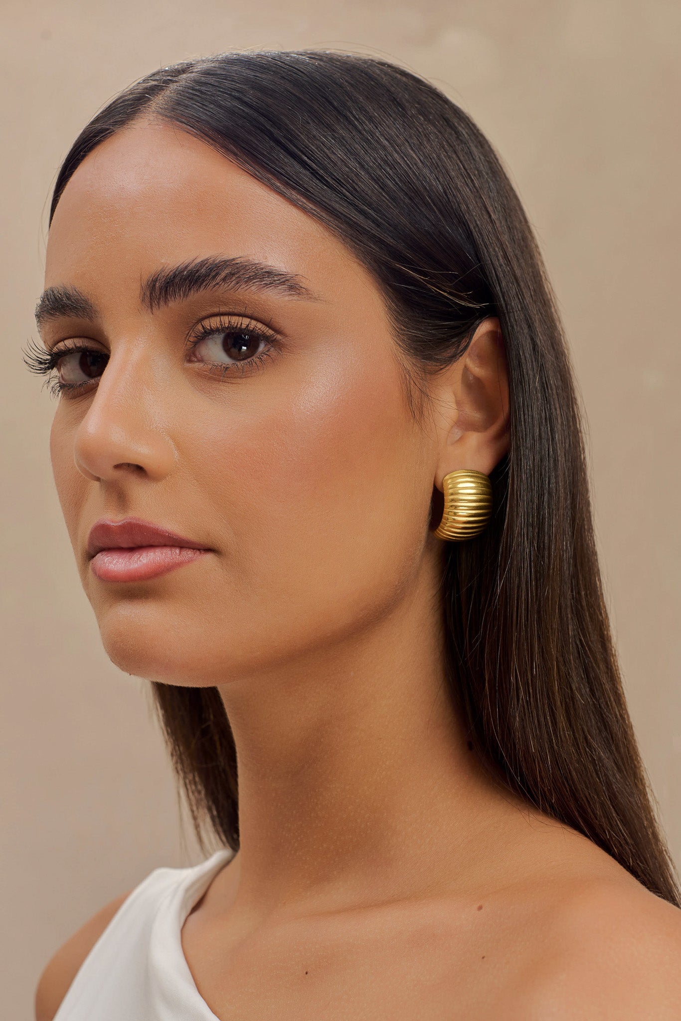 Textured Gold Hoop Earrings for Women | Amelia 18K Gold