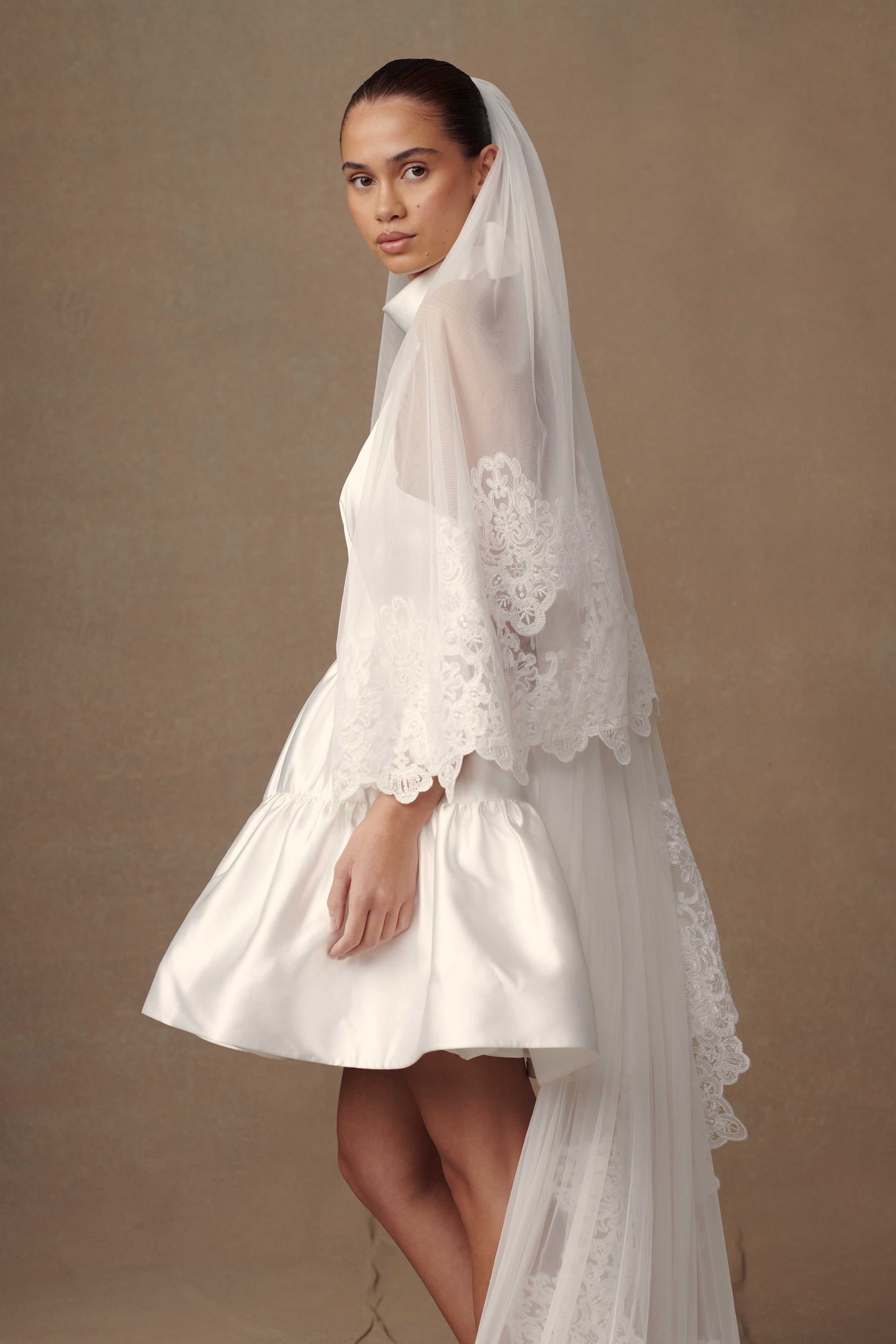 White Lace Trim Bridal Veil with Comb Attachment | Paulette
