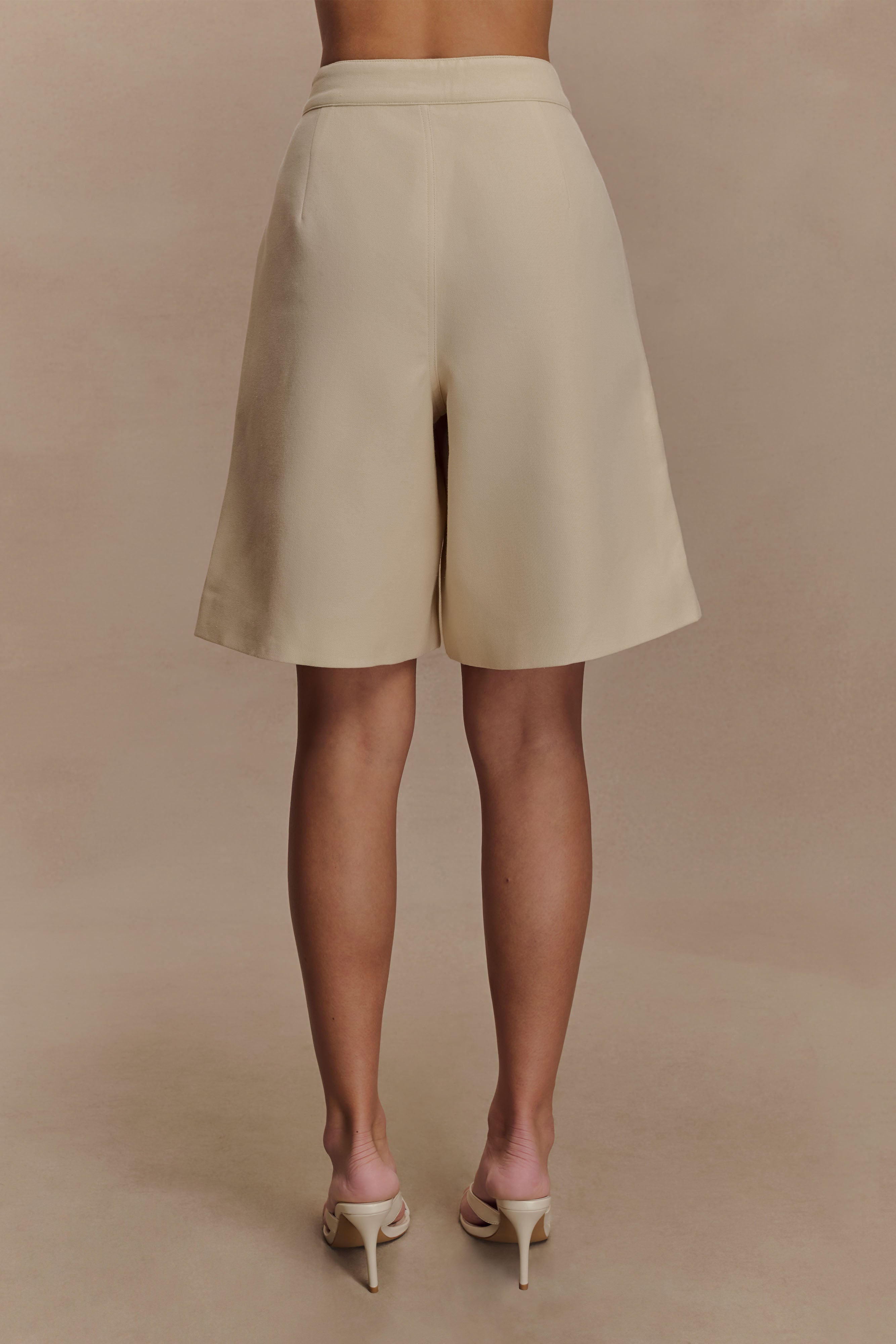 High-Waisted Linen Shorts for Women | Andina Natural Beige