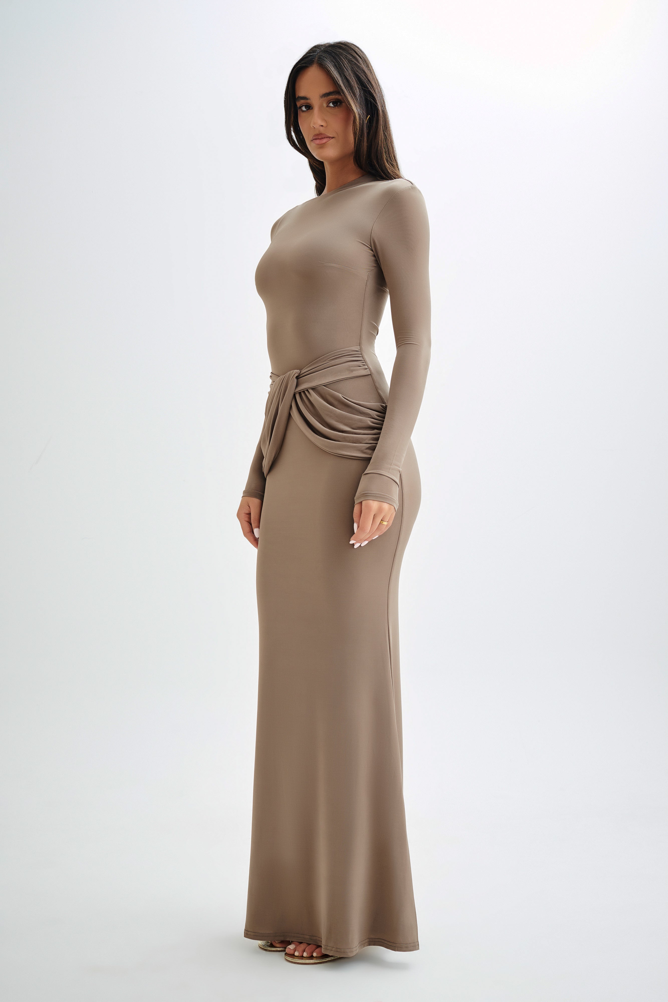 Elegant Long Sleeve Slinky Maxi Dress for Formal Events | Halcyon