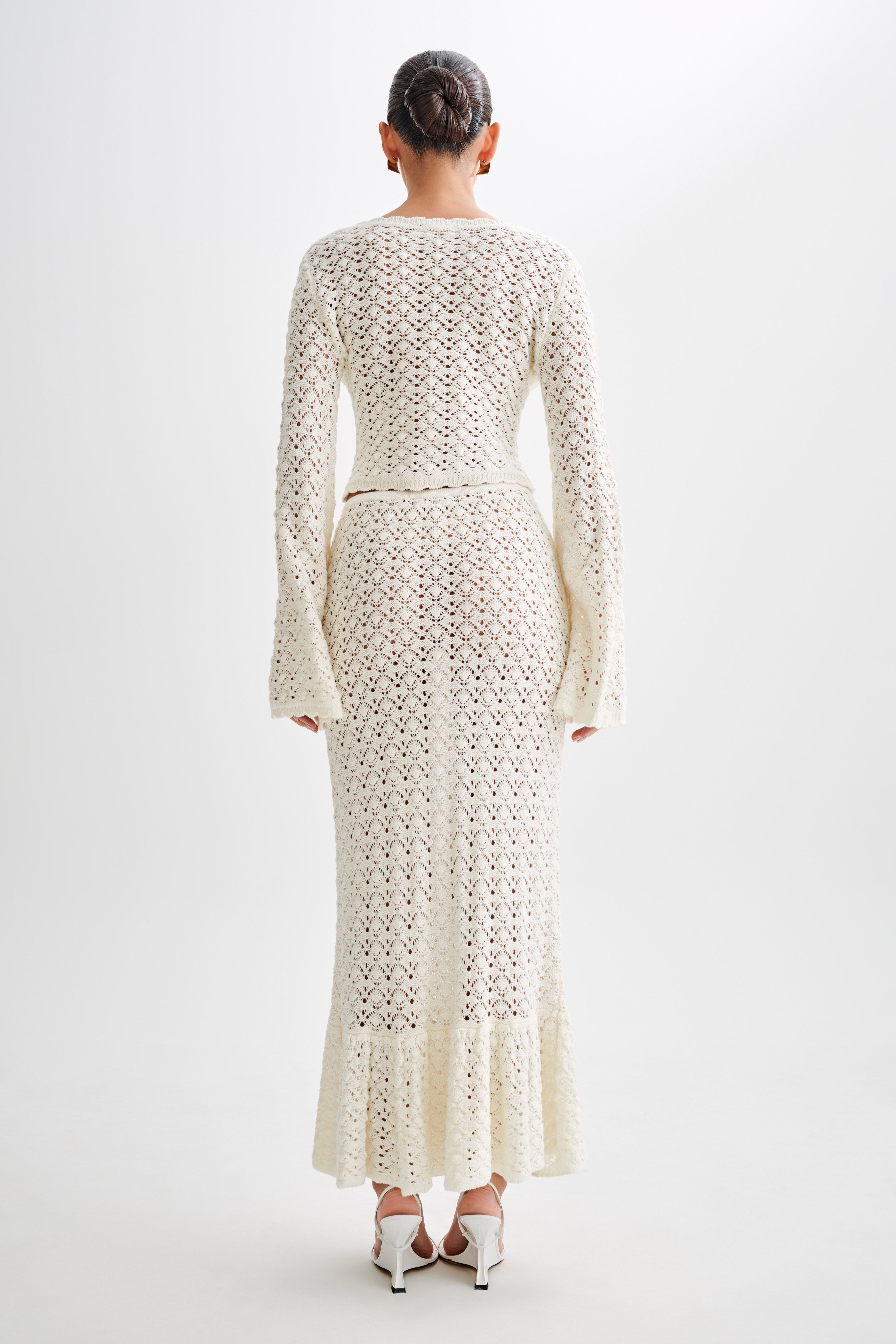 Scalloped Long Sleeve Knit Top with V Neckline | Anais Ivory