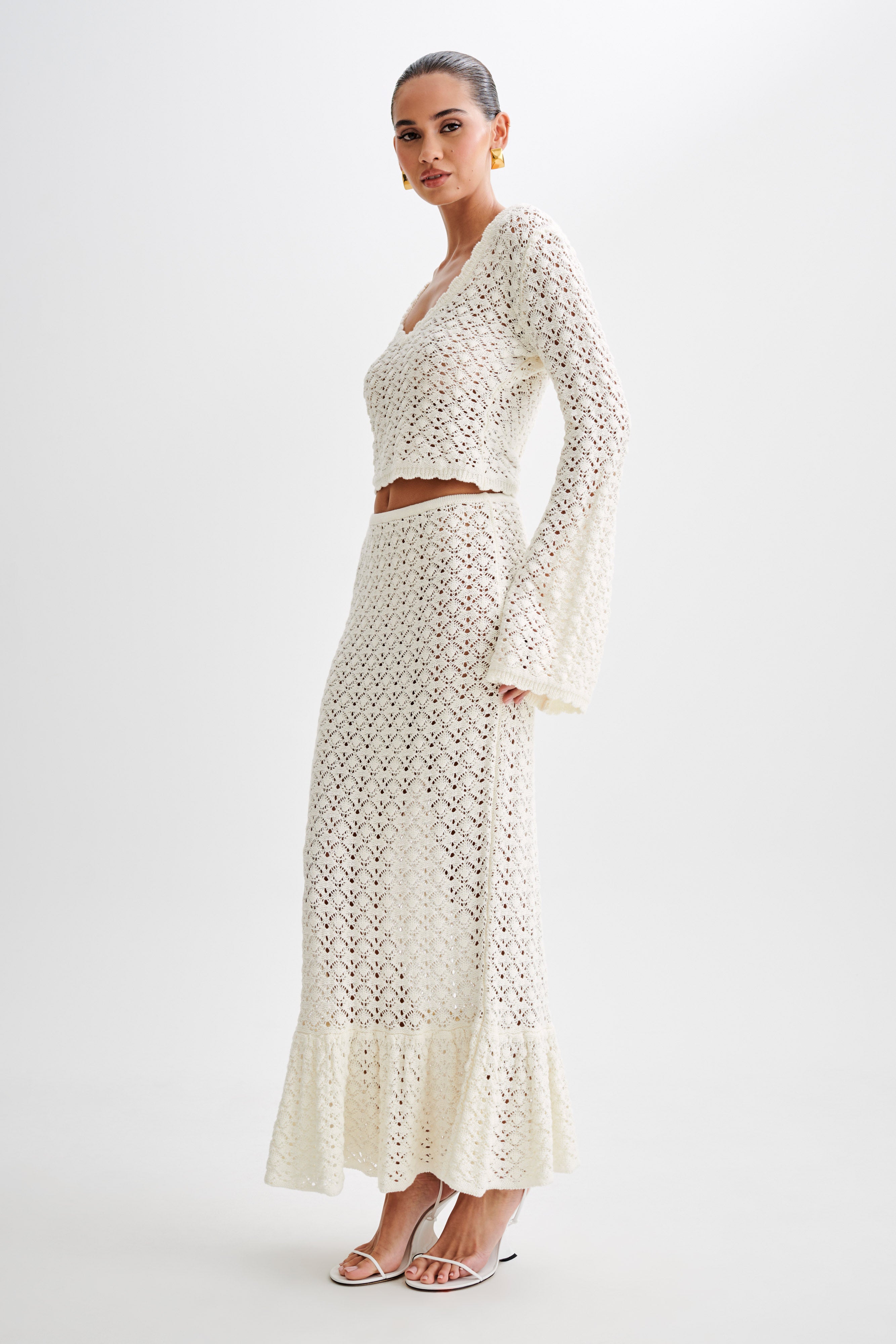 Scalloped Long Sleeve Knit Top with V Neckline | Anais Ivory