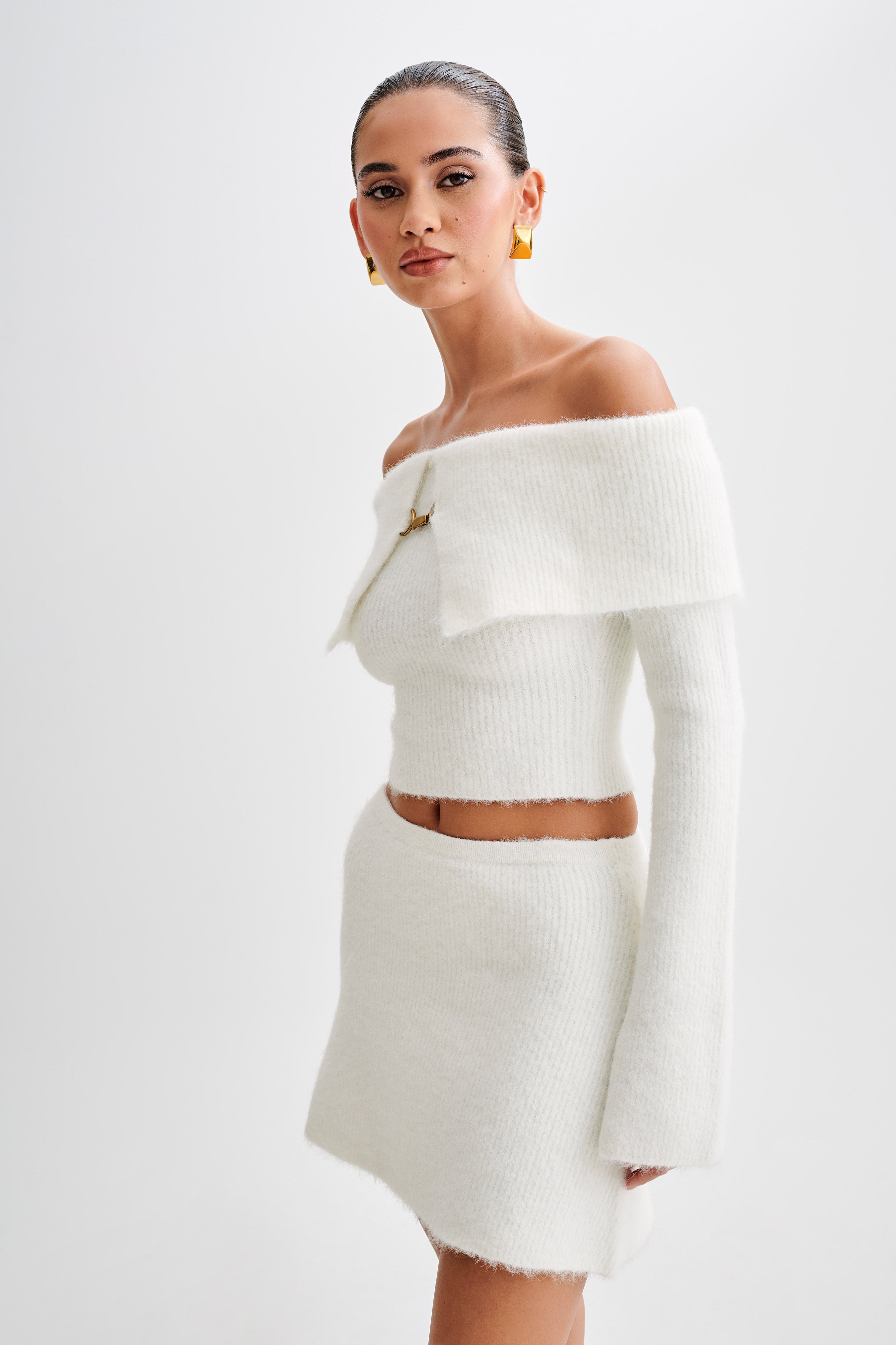 Off Shoulder Fluffy Knit Top with Bardot Neckline | Baxter Ivory