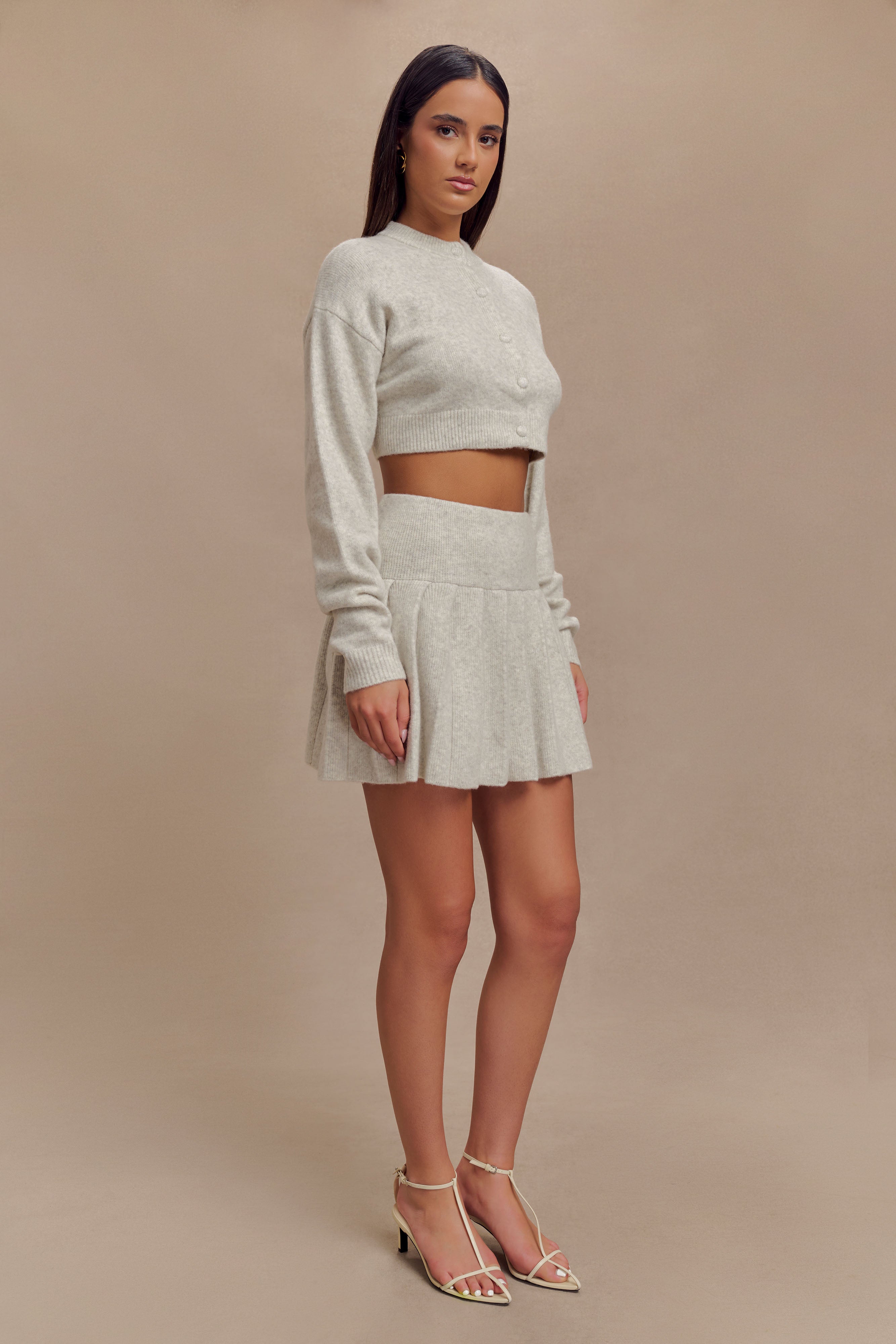Chic Cropped Knit Cardigan with Button Front | Shelby Heather Grey
