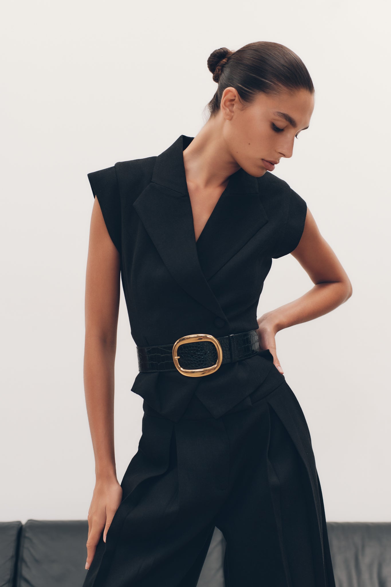 Linen Short Sleeve Top with Asymmetric Neckline | Andina