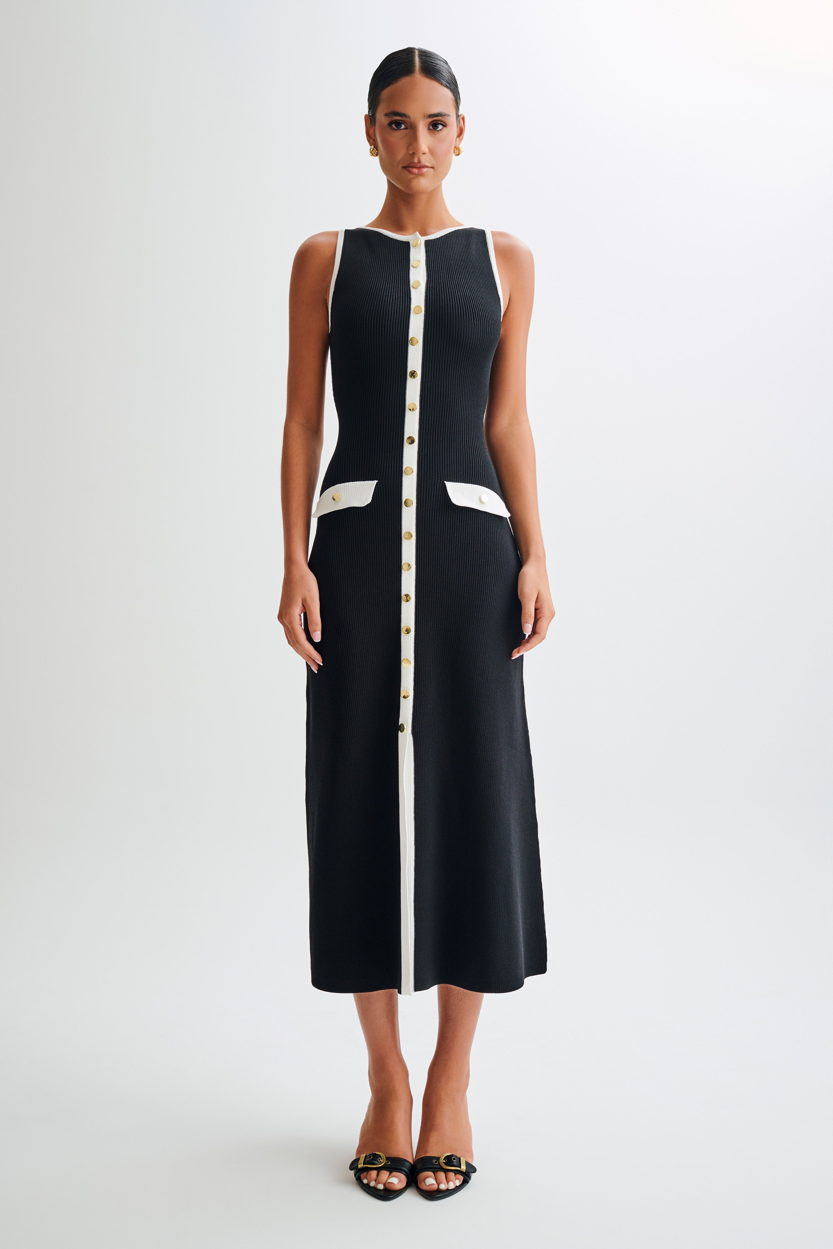 Sleeveless Buttoned Maxi Dress with Pockets | Sawyer