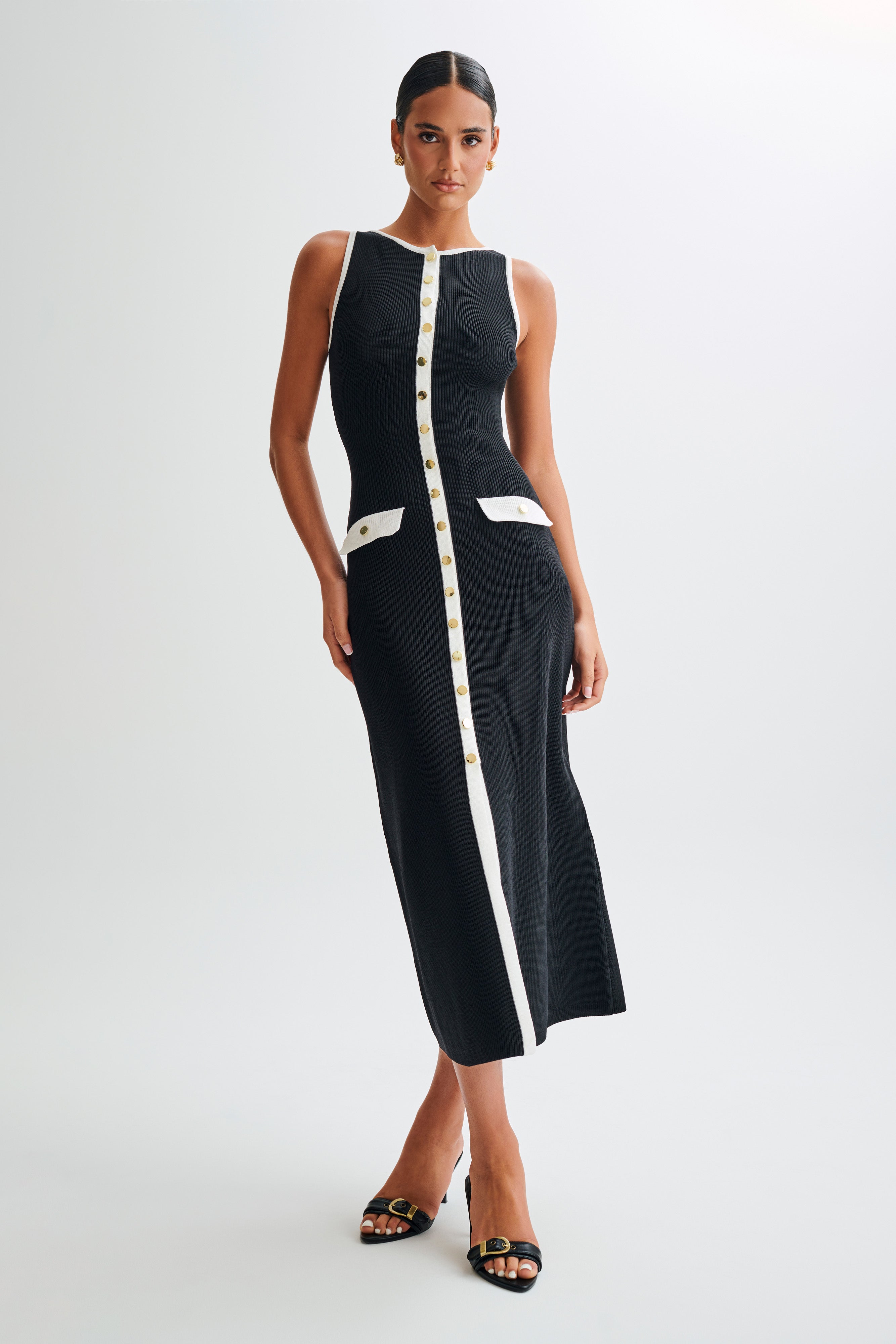 Sleeveless Buttoned Maxi Dress with Pockets | Sawyer